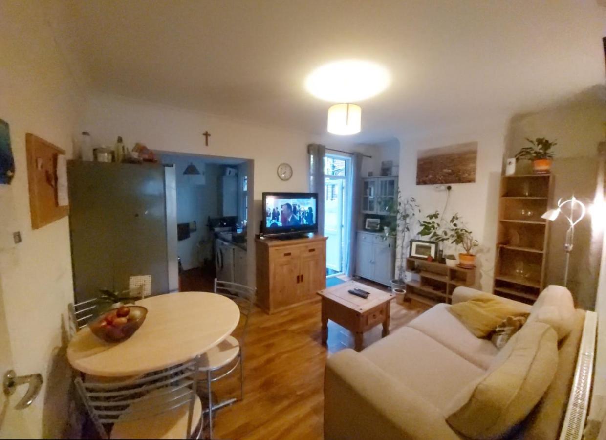 Riverdale Cantorbéry Extérieur photo